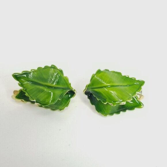 Vintage Lisner Bright Green Enamel Leaf Clip On Earrings, Signed Retro Estate - Picture 3 of 7